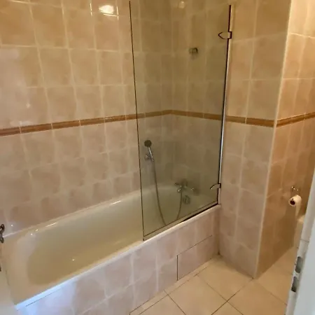 شقة Lumineux Avec Balcon En Centre-ville, Proche Telecabine - Fr-1-693-9 شاتيل